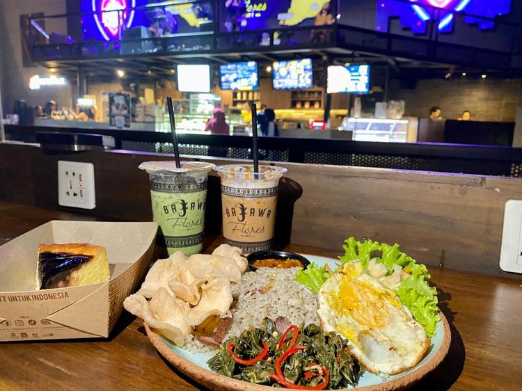 Seru! Nongkrong dan Makan Bareng The Nuruls di Kopi Bajawa Depok