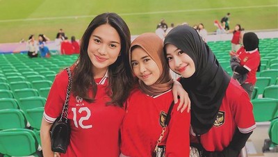 Adu Gaya WAGs Timnas Indonesia Nonton Piala Asia 2023, Kompak Pakai Jersey