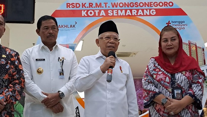 Wapres Maruf Amin (memegang mic)-(Lisye/detikcom)