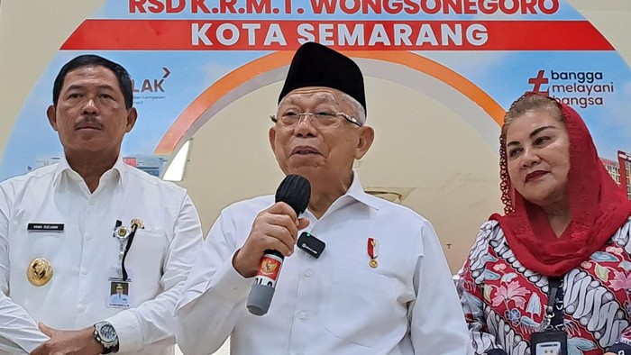 Wapres Maruf Amin (memegang mic)-(Lisye/detikcom)