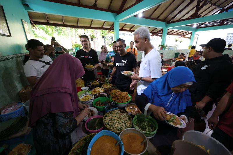 5 Tempat Makan Pilihan Ganjar Pranowo Saat Diplomasi Kuliner