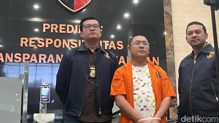 Bos robot trading Viral Blast ditangkap Bareskrim Polri.