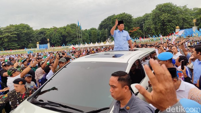 Calon presiden nomor urut 02, Prabowo Subianto, menegaskan akan melanjutkan program kerja Presiden Jokowi. Dia juga ingin menang seperti Jokowi. (Bahtiar R/detikcom)