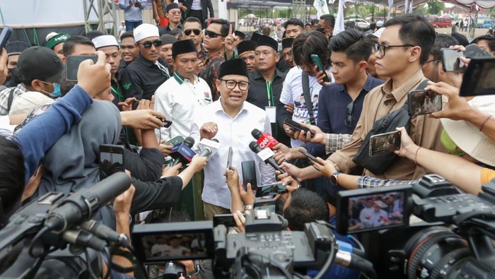 Cawapres nomor urut 1, Muhaimin Iskandar atau Cak Imin di Lapangan Tampi, Wonosobo, Jawa Tengah, Sabtu (27/1/2024).