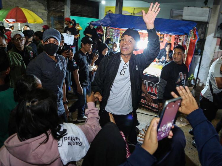 Potret Ganjar Hadiri Acara Ruwatan Rajab di Bawen