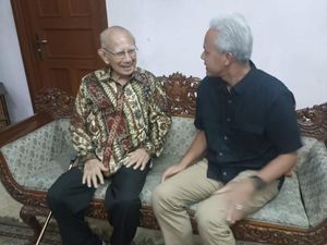 Bertemu Emil Salim, Ganjar Diminta Perhatikan Indonesia Timur