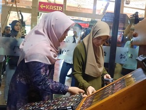 Ke Kampung Coklat Blitar, Atikoh Kenang Ganjar Sering Beri Cokelat