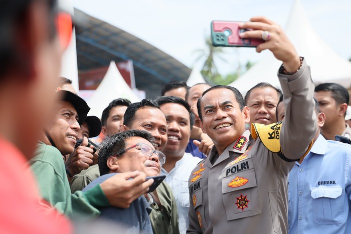 Kapolda Sulsel Andi Rian