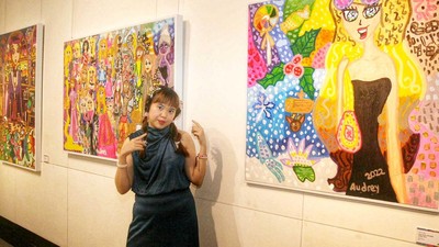 Kecantikan Dunia Dongeng dalam Pameran Lukisan Audrey
