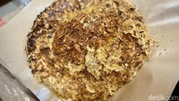 Festival Makan-makan Nusantara juga menghadirkan Kerak Telor Bang Ahmad yang legendaris. Kerak telor ini sudah beroperasi sejak tahun 1970. Foto: detikcom