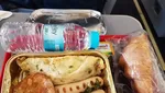 Zonk! Para Traveller Ungkap 10 Makanan Pesawat Paling Buruk