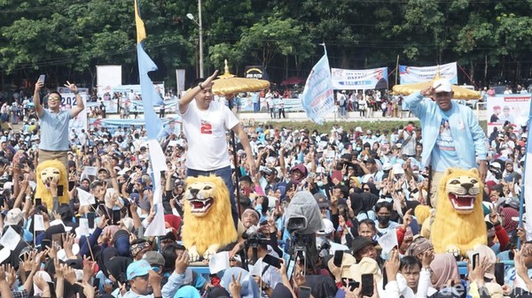 RK hingga Ara Temani Prabowo Kampanye Akbar di Subang