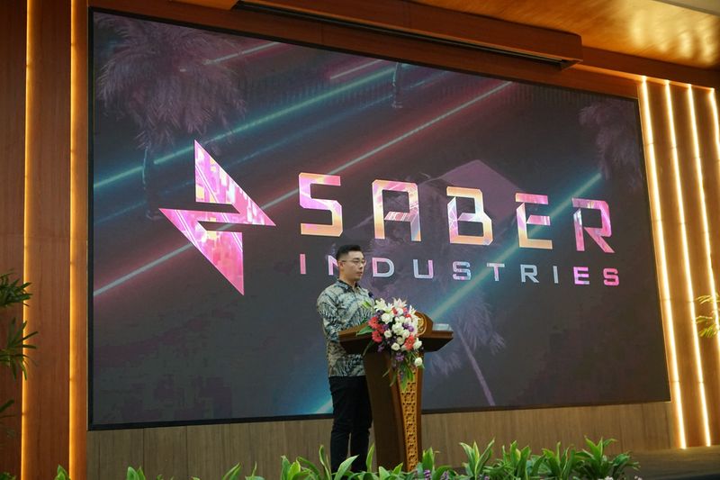 Modifikasi lampu Saber Industries