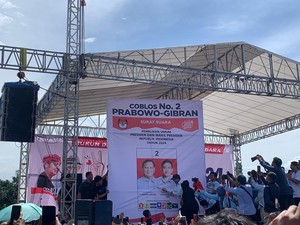 Emak-emak di Subang Simulasi Coblos Prabowo-Gibran saat Kampanye Akbar