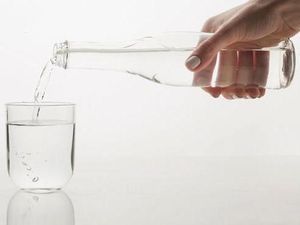 Beli Air Mineral Sebotol Rp 90 Ribu hingga Mantan Chef di Australia Jualan Choipan