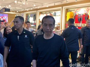 Jokowi Malam Mingguan Bareng Kaesang-Erina di Amplaz Jogja