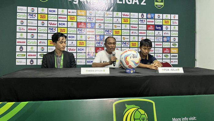 Sesi jumpa pers PSIM Jogja usai ditahan imbang Semen Padang di Stadion Mandala Krida, Jogja, Sabru (27/1/2024).
