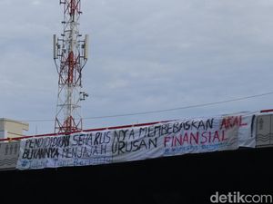 Risiko Menghadang Jika Kampus Tawarkan Mahasiswa Bayar Kuliah Pakai Pinjol