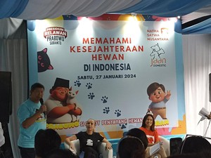 Cerita Hashim soal Prabowo Adopsi 3 Anak Kucing yang Ditinggal Induknya
