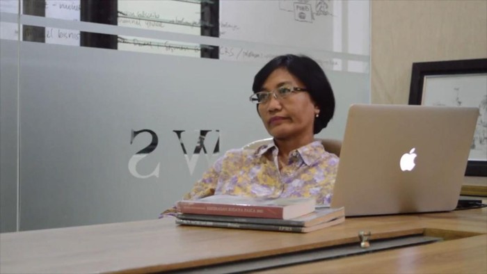 Dosen Ilmu Politik FISIP Unair Siti Aminah.