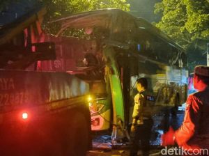 3 Fakta Kecelakaan Maut Bus Rombongan Ziarah Wali Tabrak Truk di Gresik