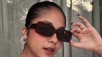 Baru-baru ini adik dari Putri Marino, Sitha Marino sempat menjadi korban body shaming oleh netizen karen bentuk tubuhnya yang berisi.  Foto: Instagram @sithamarino
