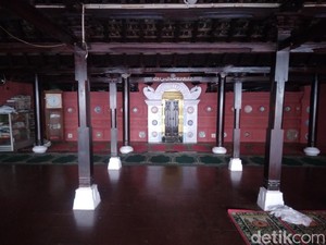 8 Rumah Ibadah di Kota Cirebon yang Berusia Ratusan Tahun