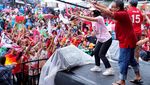 Melihat Lagi Momen Kaesang Kampanye di Tengah Hujan