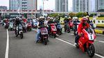 300 Peserta Ramaikan Parade Motor Listrik di Jakarta