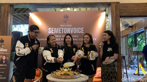 Potret acara launching Voice People Community Bali di Neun Cafe Sanur, Sabtu (27/1/2024).
