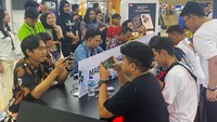 P series yang dikenalkan memang mengusung performa yang menjanjikan. Acara mabar ditujukan kepada teman teman yang hobi bermain gim dan bisa merasakan langsung tanpa ragu untuk menggeber pengalamannya di Itel P55 festival ini.