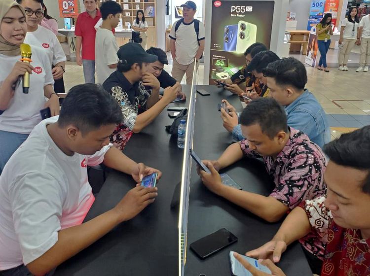 Potret Keseruan Mabar di Mal Jakarta