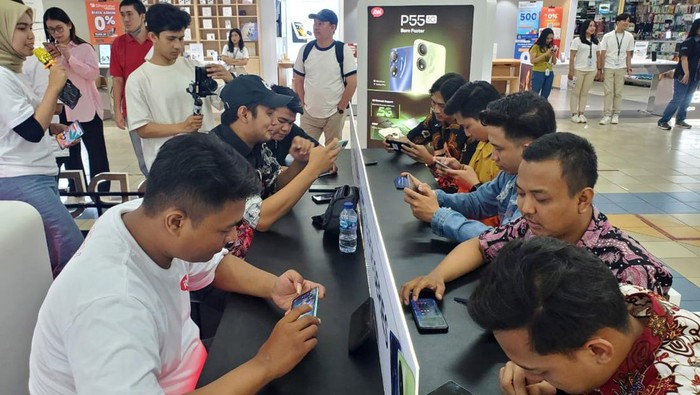 Setelah sukses mengenalkan dua produk unggulannya di Indonesia yang menggendong 5G dan NFC, Itel kini menggelar P55 Festival. Ini porternya.