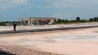 Budi Karya berharap dengan pembangunan Bandara Singkawang, Kalimantan Barat ini dapat menjadi contoh nyata bagaimana pemerintah bersama pihak swasta dapat saling bekerjasama dalam membangun infrastruktur umum.