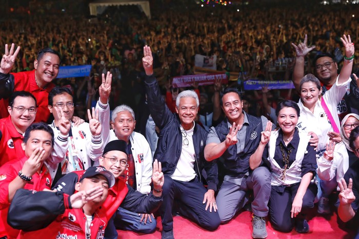 Puluhan ribu orang di Kabupaten  Semarang deklarasi dukung pasangan Ganjar-Mahfud di Pilpres 2024.