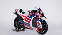 Sedangkan Raul Hernandez akan membalap dengan motor setahun lebih tua. Foto: Trackhouse Racing