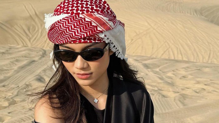 Azizah Salsha Bersorban di Qatar