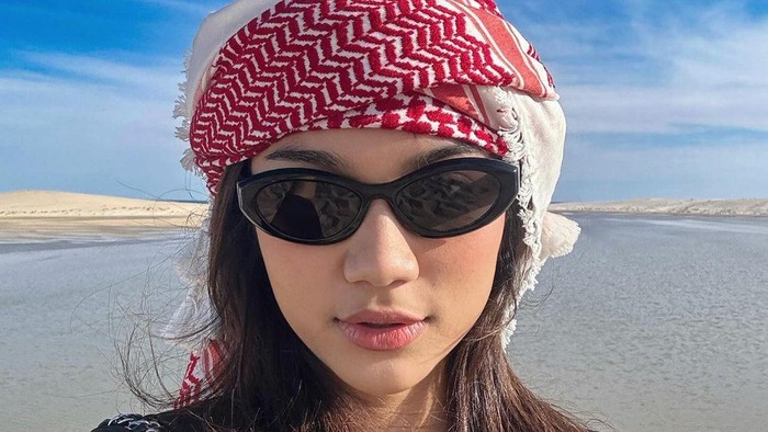 Azizah Salsha Bersorban di Qatar