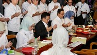 Momen kulinernya pernah terlihat ketika bersama Anies Baswedan. Mereka mengunjungi sebuah restoran untuk menikmati makan malam dengan menu yang beragam. Foto: Instagram @cakiminow