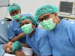 8 Foto Cesen Istri Marshel Widianto Lahiran Anak ke-2, Paras Bayinya Disorot