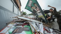 Penertiban ini telah dilakukan sejak Sabtu (27/1/2024), hingga kini petugas masih melakukan penertiban di beberapa titik.
