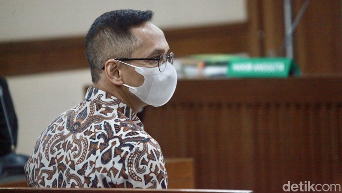 Djisman Samosir Jadi Saksi Ahli di Sidang Korupsi BTS Djisman Samosir Jadi Saksi Ahli di Sidang Korupsi BTS