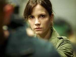 Sinopsis Film All the Devils Men, Misi Menegangkan Memburu Mantan Agen CIA