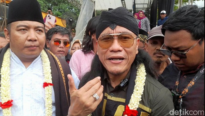 KH Miftah Maulana Habiburokhman atau Gus Miftah usai orasi kebangsaan di SMK Diponegoro Jatibarang Kabupaten Brebes, Senin (29/1/2024).