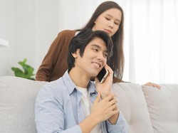 Jangan Biarkan Cemburu Berlebihan Rusak Hubungan, Begini Cara Atasinya