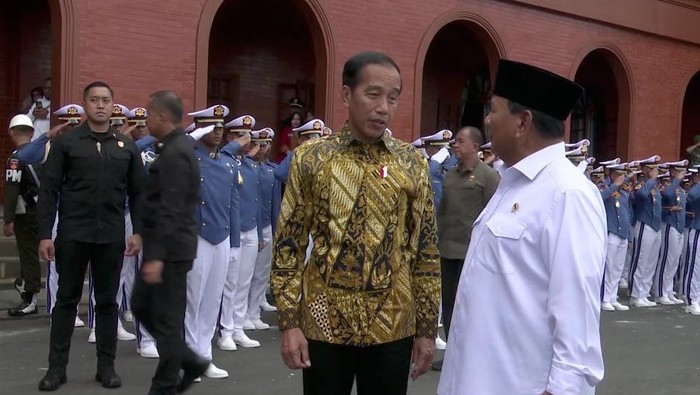 Jokowi dan Prabowo di Peresmian Graha Akmil di Magelang, Jawa Tengah.