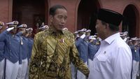 Jokowi Bareng Prabowo Tinjau Graha Utama Akmil, Panglima-Kapolri Hadir