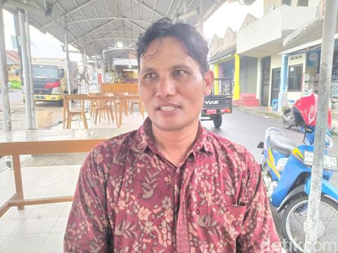 Muh Sholeh, pemilik warung bakso di Bandongan Magelang yang disinggahi Jokowi serta Menhan Prabowo untuk makan Senin siang (29/1/2024).