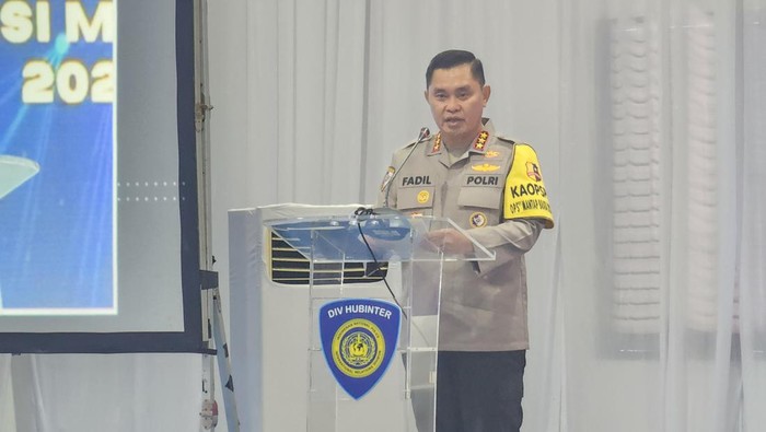 Kabaharkam Polri Komjen Fadil Imran (Farih/detikcom)