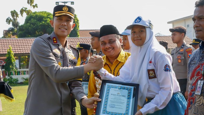 Kapolres Jombang ajak Gen Z dan Gen Y ubah Hari Valentine 2024 jadi Hari Kasih Suara.